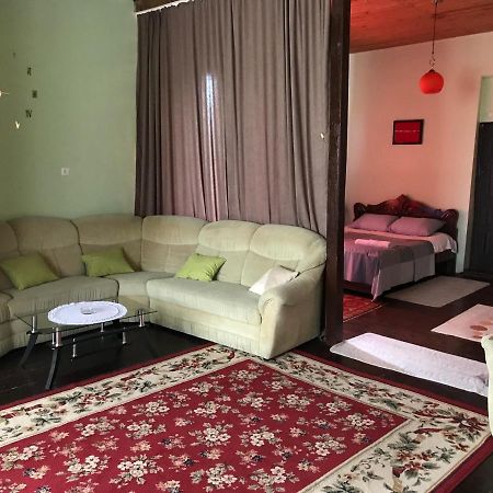 Apartmán Barsa Zestafoni Exteriér fotografie