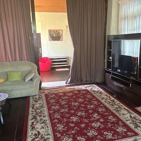 Apartmán Barsa Zestafoni Exteriér fotografie