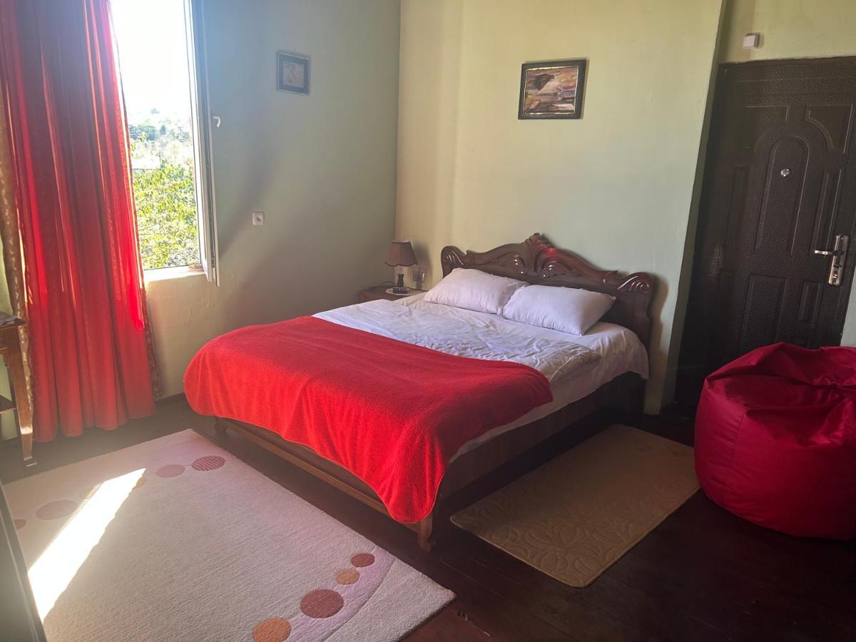 Apartmán Barsa Zestafoni Exteriér fotografie