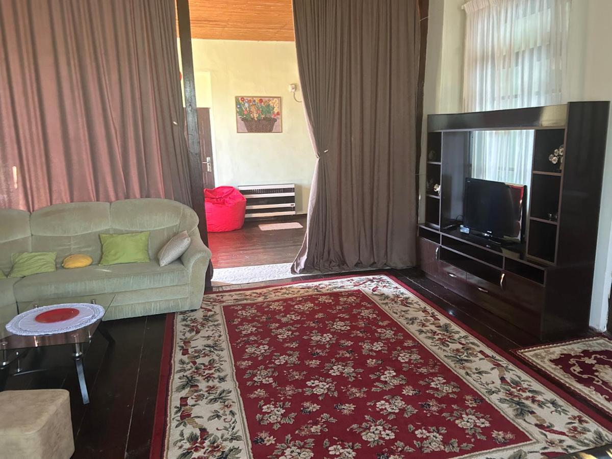 Apartmán Barsa Zestafoni Exteriér fotografie